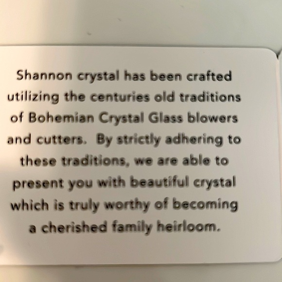 🎁SOLD🎁 BEAUTIFUL CRYSTAL RING HOLDER - Picture 7 of 7